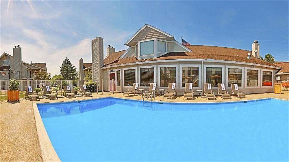 Sonesta Simply Suites Cleveland Airport Middleburg Heights Exteriör bild