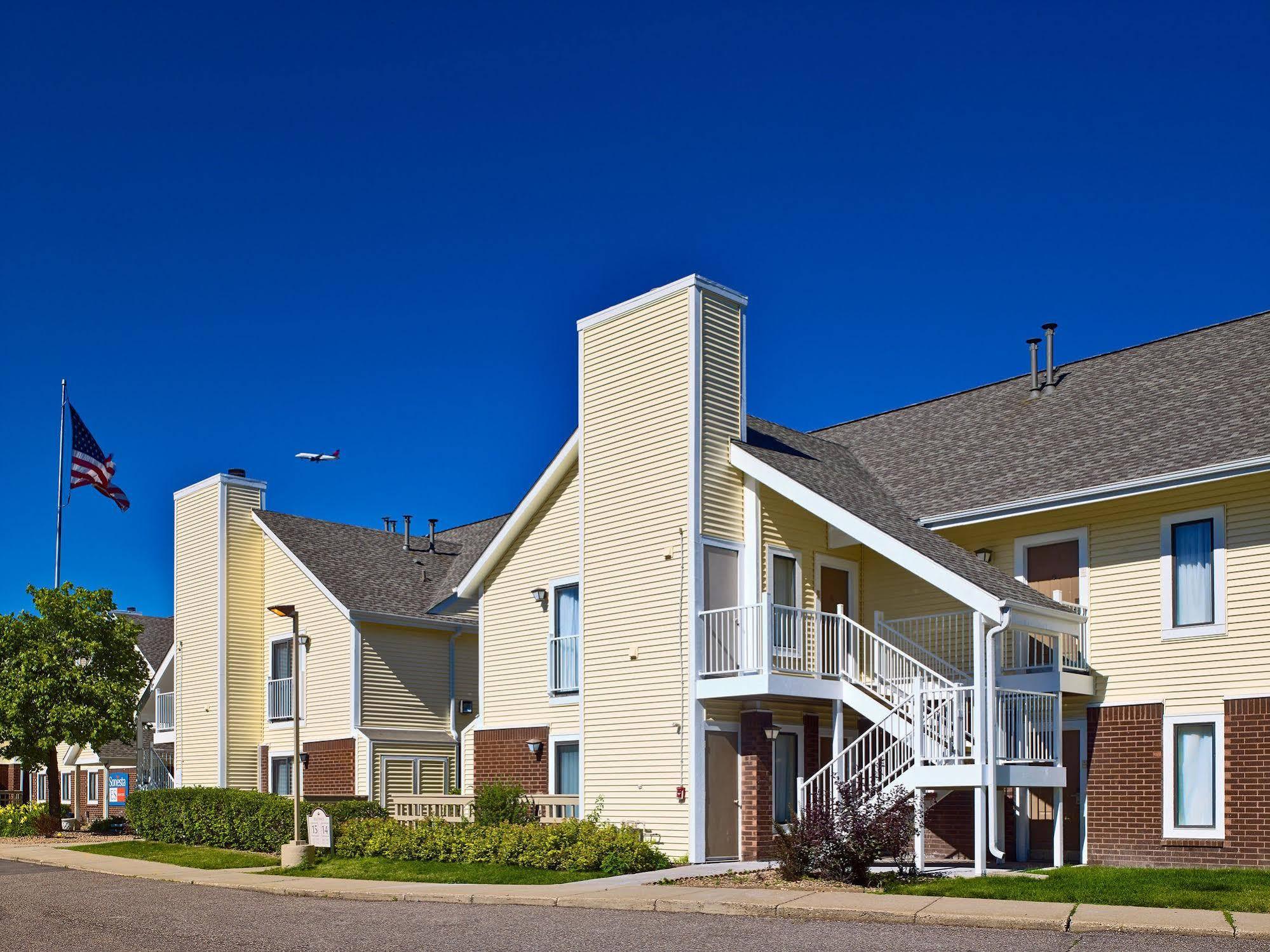 Sonesta Simply Suites Cleveland Airport Middleburg Heights Exteriör bild