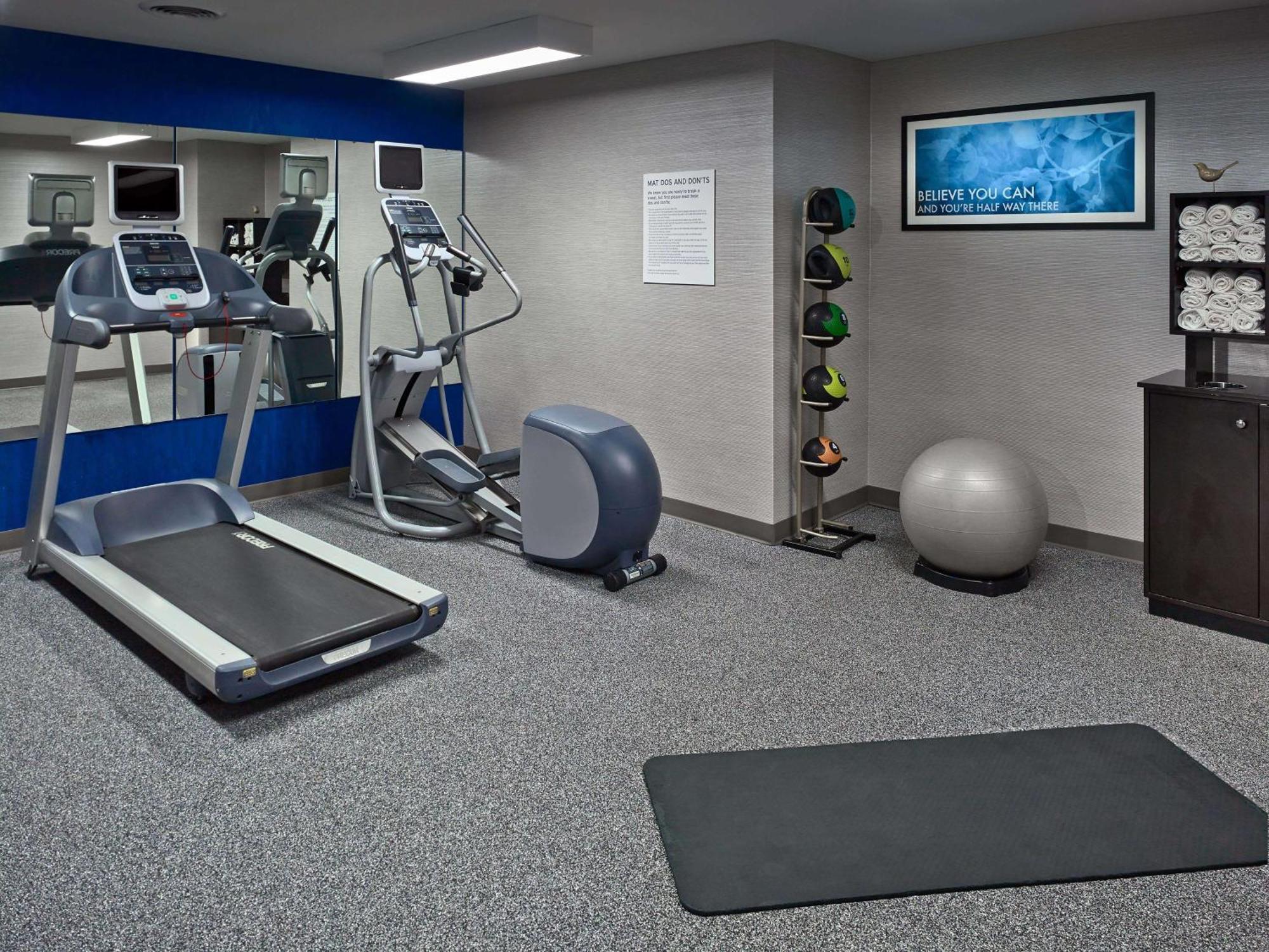 Sonesta Simply Suites Cleveland Airport Middleburg Heights Exteriör bild