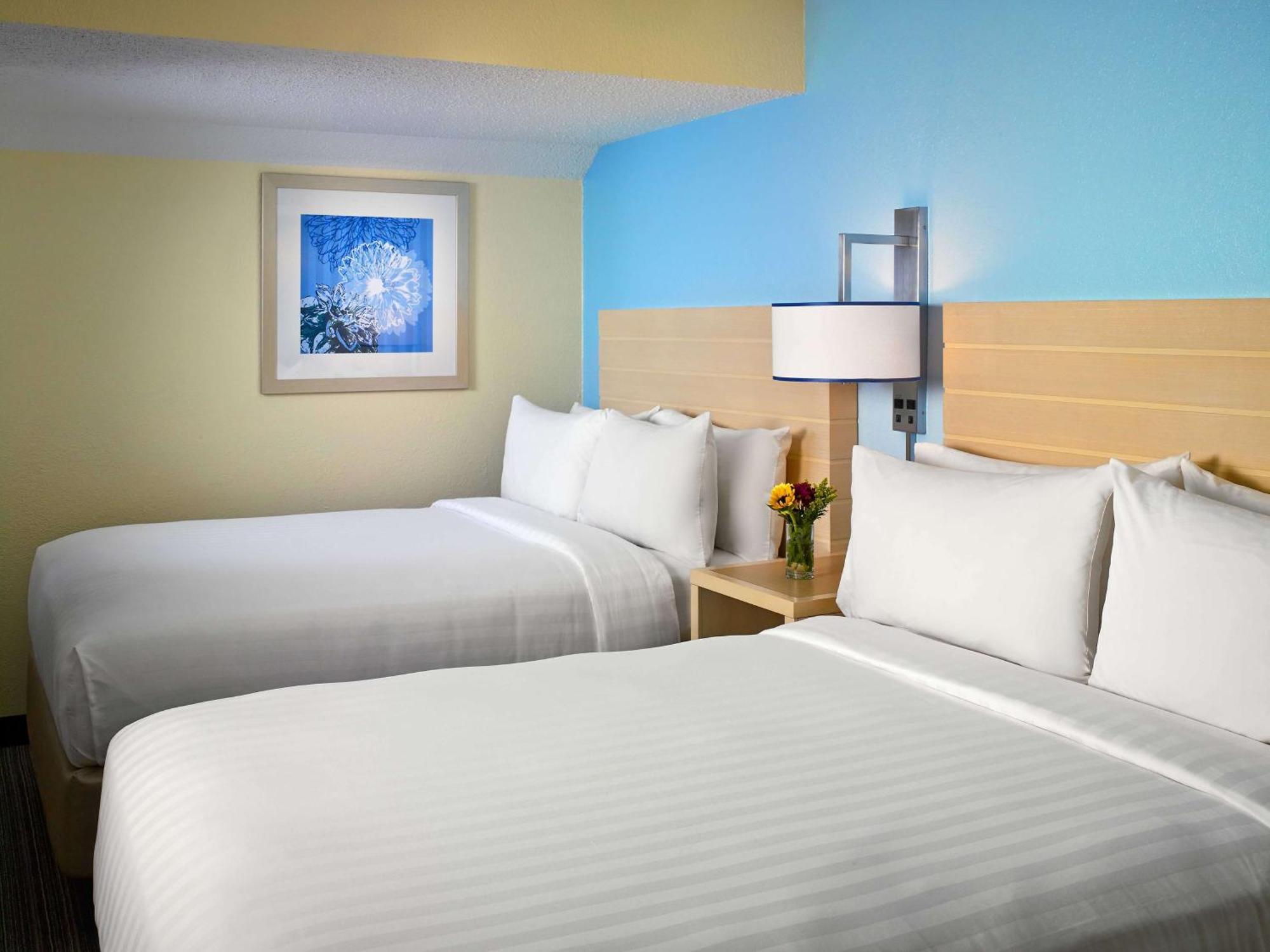 Sonesta Simply Suites Cleveland Airport Middleburg Heights Exteriör bild