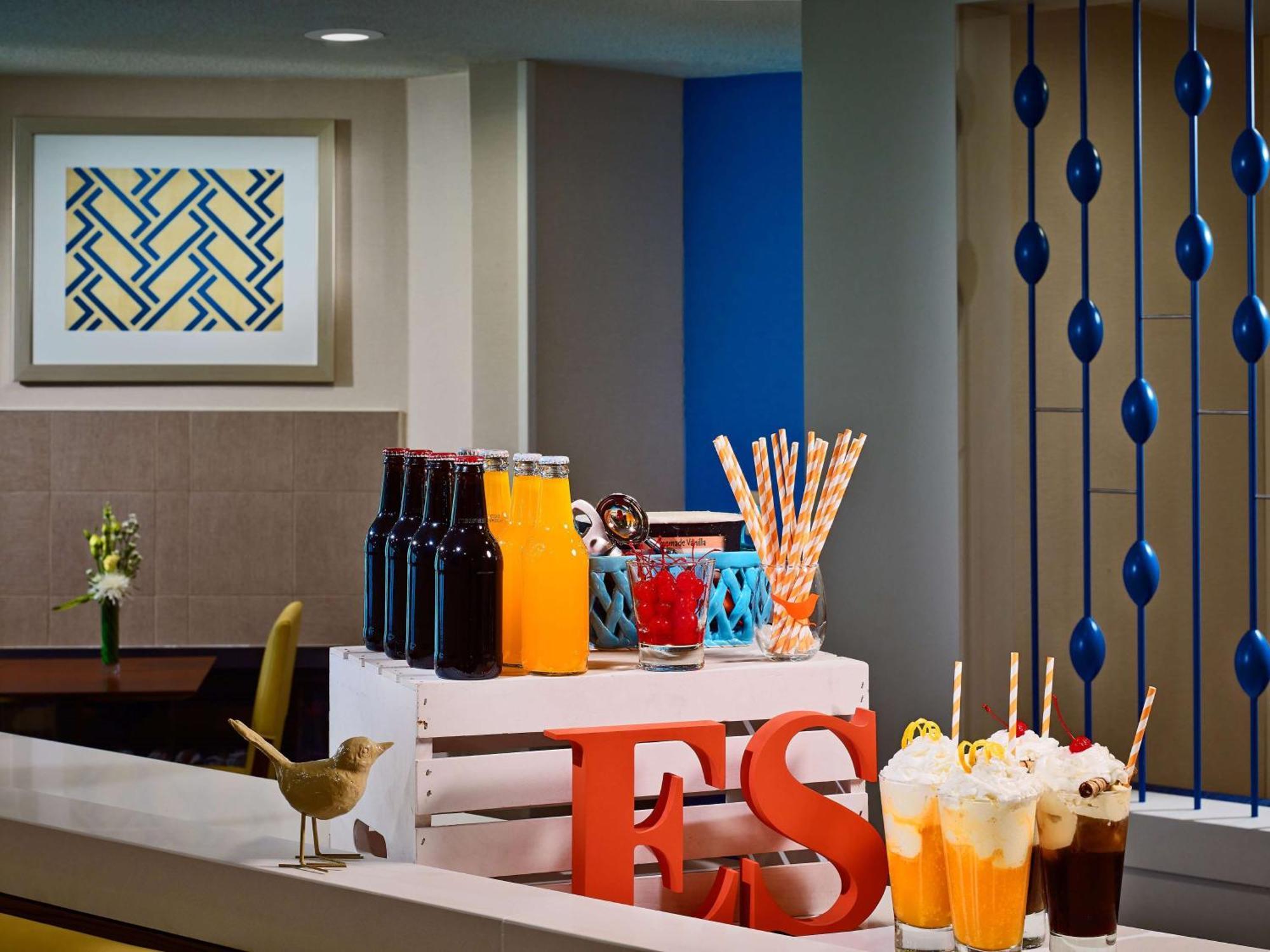 Sonesta Simply Suites Cleveland Airport Middleburg Heights Exteriör bild