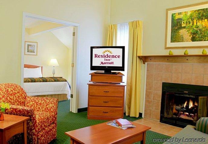 Sonesta Simply Suites Cleveland Airport Middleburg Heights Exteriör bild